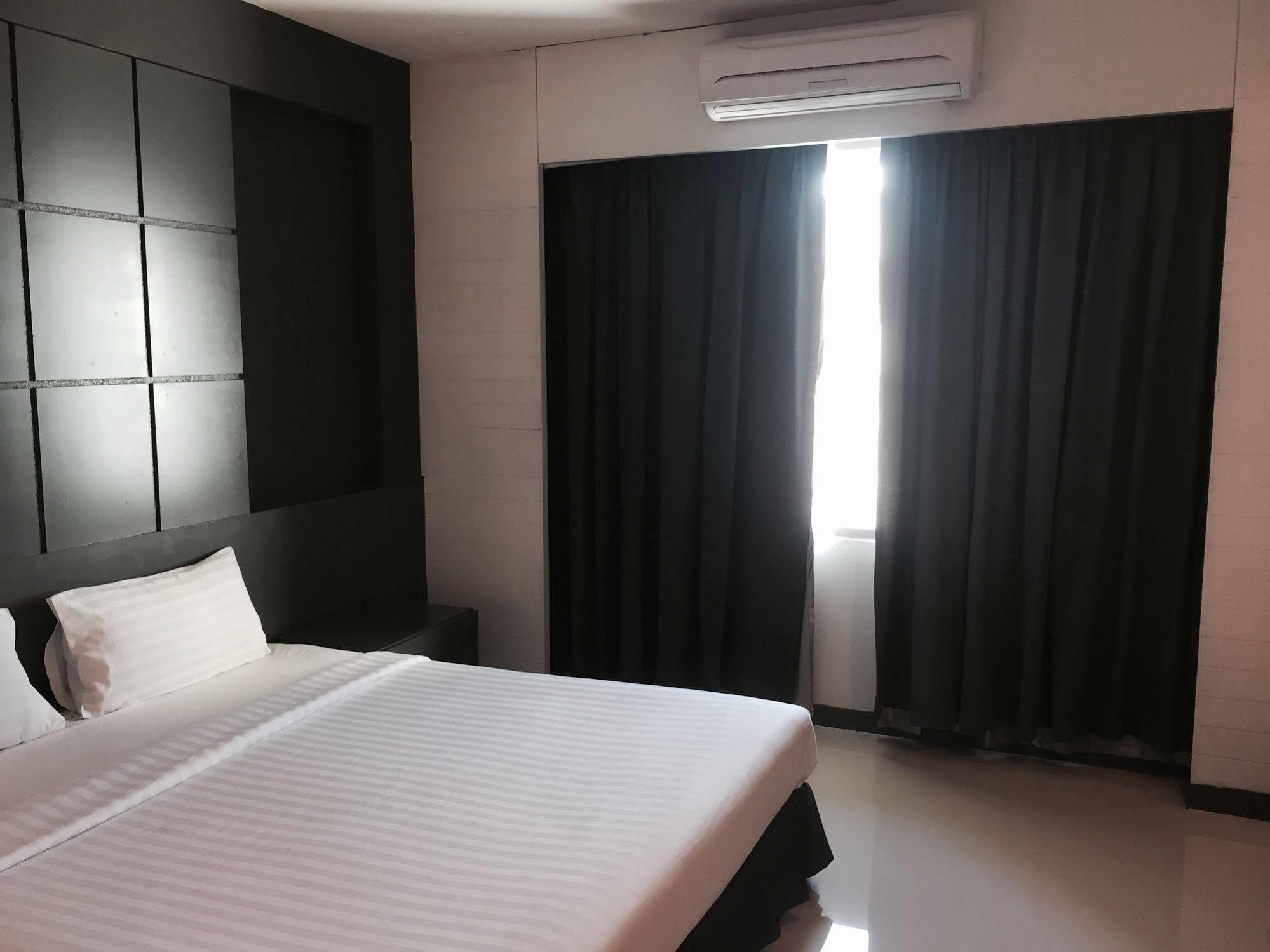 Hatyai Holiday Hotel Hat Yai Exterior photo
